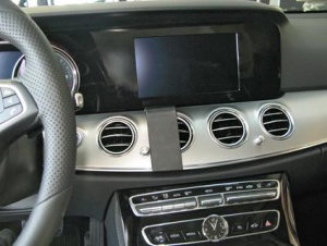 Proclip для Mercedes Benz E-Class, Sedan 17-17г. центр [855207]