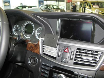 Proclip для Mercedes Benz  E-Class (200-430) Sedan 09-12г. центр [854330]